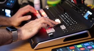 Mesa de mezclas profesional Blackmagic