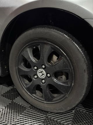 Llantas y ruedas Honda Accord 16” negociables
