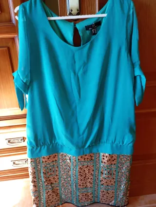 Vestido corto lentejuelas oro y turquesa
