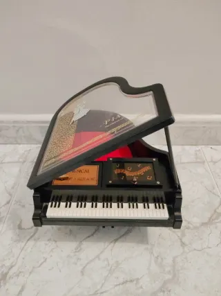 Piano joyero musical