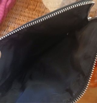 Mochila Desigual flores negra y morada