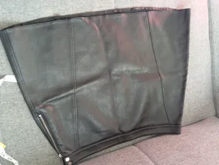 Falda Zara Piel Negra