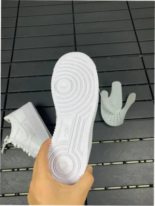 Nike Air Force 1 Low '07 Talla 43