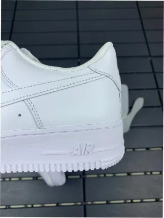 Nike Air Force 1 Low '07 Talla 43