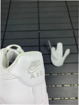 Nike Air Force 1 Low '07 Talla 43