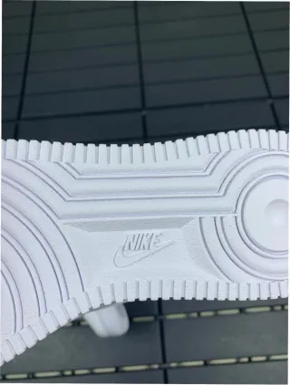 Nike Air Force 1 Low '07 Talla 43