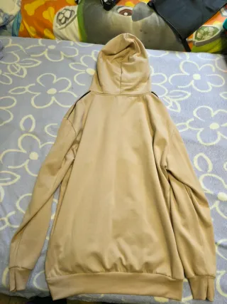 Sudadera Lacoste Beige y Negra