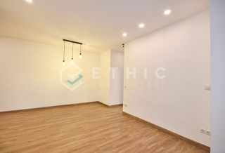 Piso en venta en El Bon Pastor en Barcelona