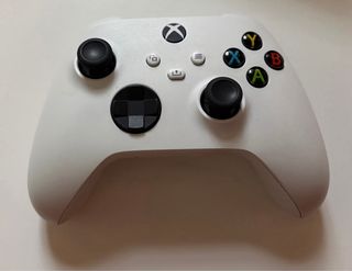 Mando Xbox Robot White