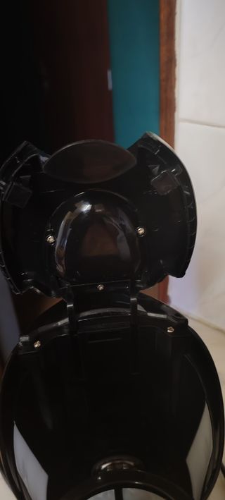 Chaleira Elétrica Domedia Preta