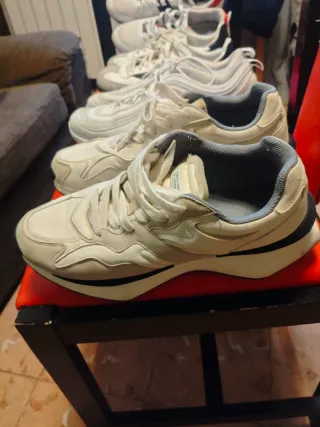 Zapatillas deportivas marrones y blancas Todos 25