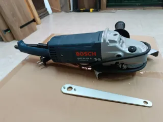 Radial Bosch GWS 20-230 JH