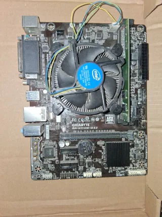 Lote piezas PC: Placa base, GPU, HDD, Fuente