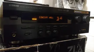 Amplificador Yamaha DSP-A5