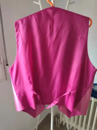 Chaleco de boda rosa y corbata