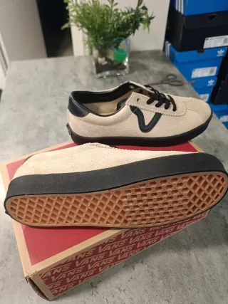 Vans Sport Low Beige/Negro