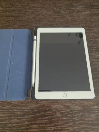 iPad 6ª Gen 32GB Plata