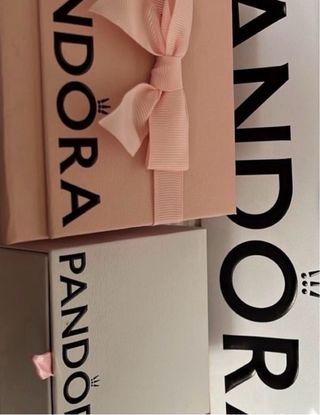 Pulsera Pandora con charms