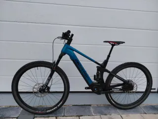 CAMBIO o VENTA Berria Mako Hybrid GT 8 talla M