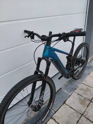 CAMBIO o VENTA Berria Mako Hybrid GT 8 talla M