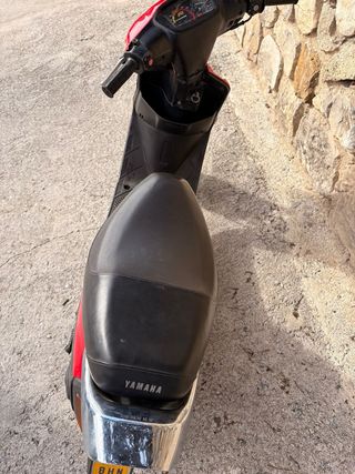 Yamaha Jog R 50cc Scooter