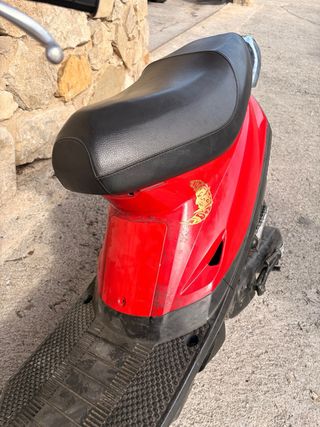 Yamaha Jog R 50cc Scooter