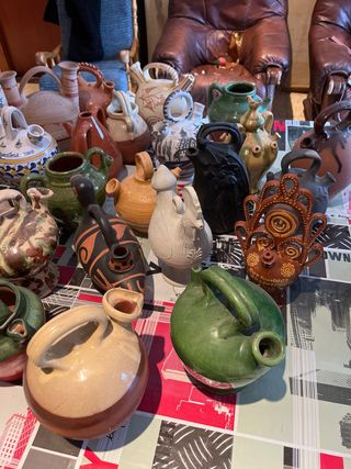 Botijos de cerámica artesanales 8€/un 200€/conjunt