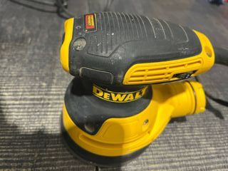 DEWALT DWE6423-QS Lijadora orbital aleatoria 280W