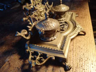 Antico calamaio porta inchiostri pennino in bronzo