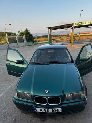 BMW E36 320i 2002