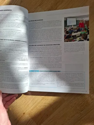 Economía. 1 Bachillerato. Savia (Spanish Edition)