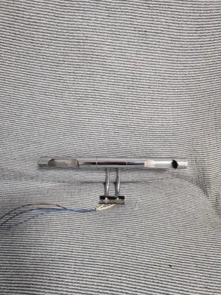 Lámpara de pared metálica