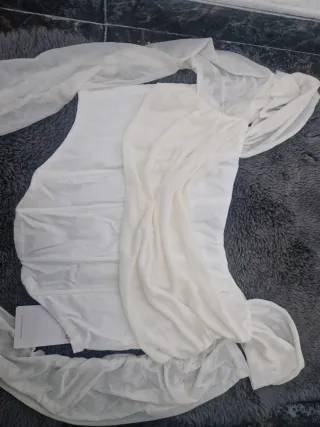 Blusa blanca de encaje