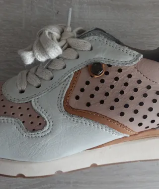 Zapatillas Carmela Piel Talla 36 Beige/Rosa