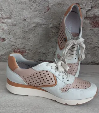 Zapatillas Carmela Piel Talla 36 Beige/Rosa