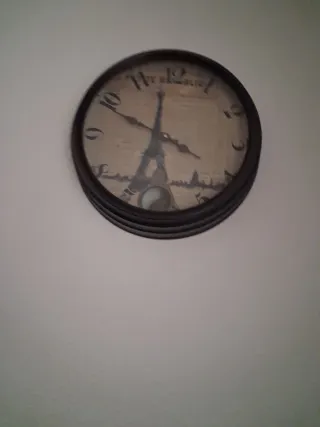 Reloj Torre Eiffel, precio único, en ofertón
