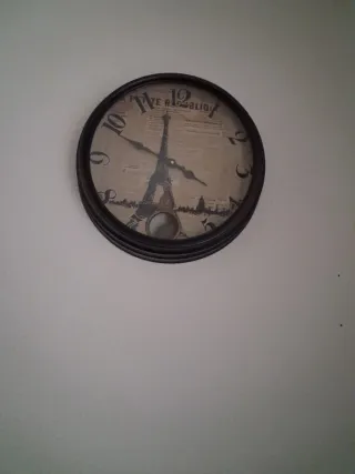 Reloj Torre Eiffel, precio único, en ofertón