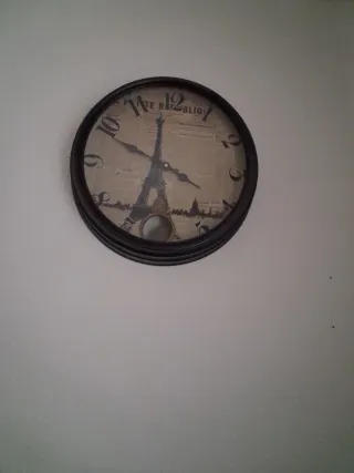 Reloj Torre Eiffel, precio único, en ofertón