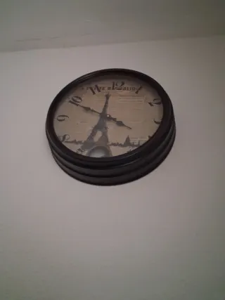 Reloj Torre Eiffel, precio único, en ofertón