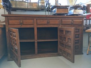 Aparador castellano de madera maciza