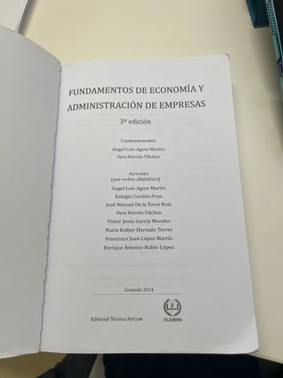 Fundamentos de economía y administración de emp...