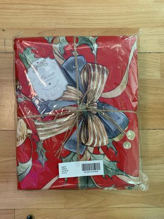 Tovaglia rossa natalizia con fiocco