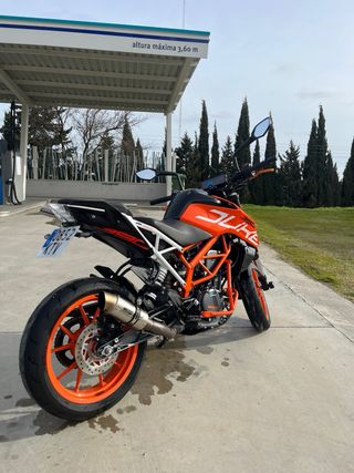 KTM Duke 390 NAKED