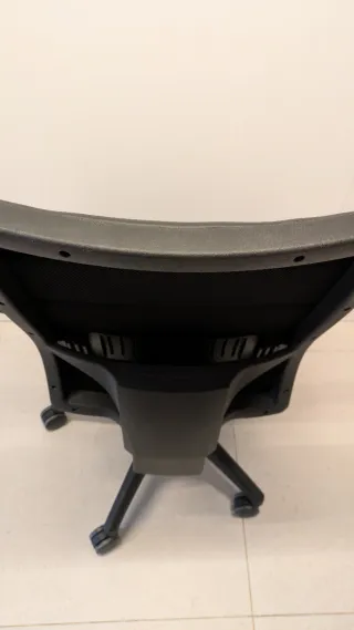Silla ergonómica de oficina negra