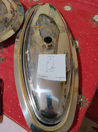 Piatto da portata ovale in metallo