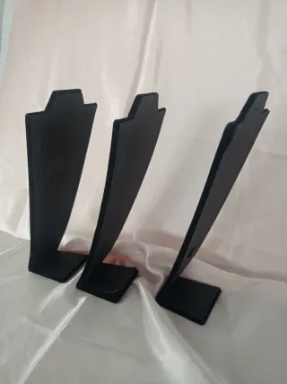 Set di 3 espositori per collane
