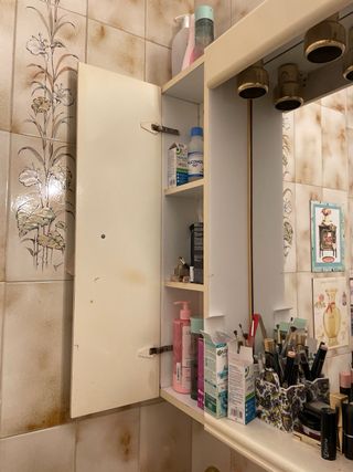 Armario baño con espejo y luz