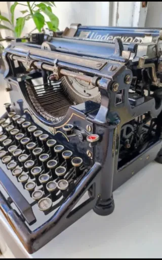 Máquina de escribir Underwood antigua
