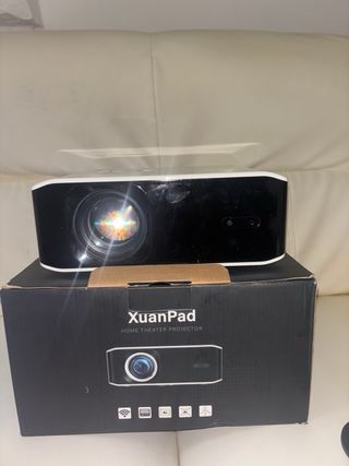 Proyector Cine Portátil Negro y Blanco