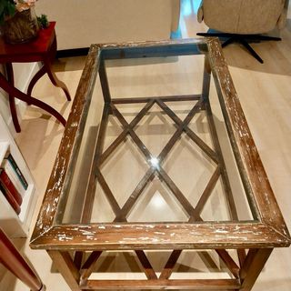 Mesa de centro de madera y cristal